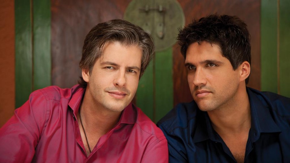 Victor e Leo apresentarão sucessos como  “Vida Boa”, “Borboletas”, “Tem que Ser Você” e “Fada”. | /Divulgação
