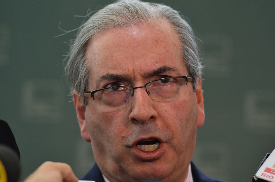 Os petistas favoráveis à cassação de Cunha dizem que até o final do dia esperam recolher 40 assinaturas na bancada. | /