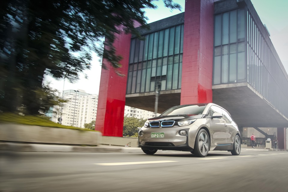 Atualmente o BMW i3 é o único veículo elétrico comercializado no país. | Divulgação/BMW Press Club Brasil
