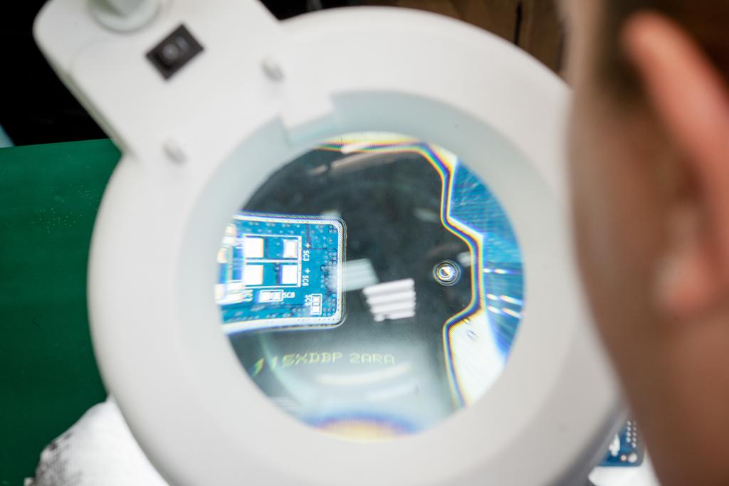 Os profissionais que atuam nessas novas empresas têm entre 20 e 30 anos e geralmente são formados em Ciência da Computação | Fernando Dias/Positivo Informática