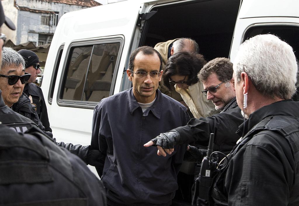 A Justiça Federal no Paraná já abriu ação penal contra Marcelo Odebrecht e mais 12 investigados por corrupção, lavagem de dinheiro e organização criminosa. |