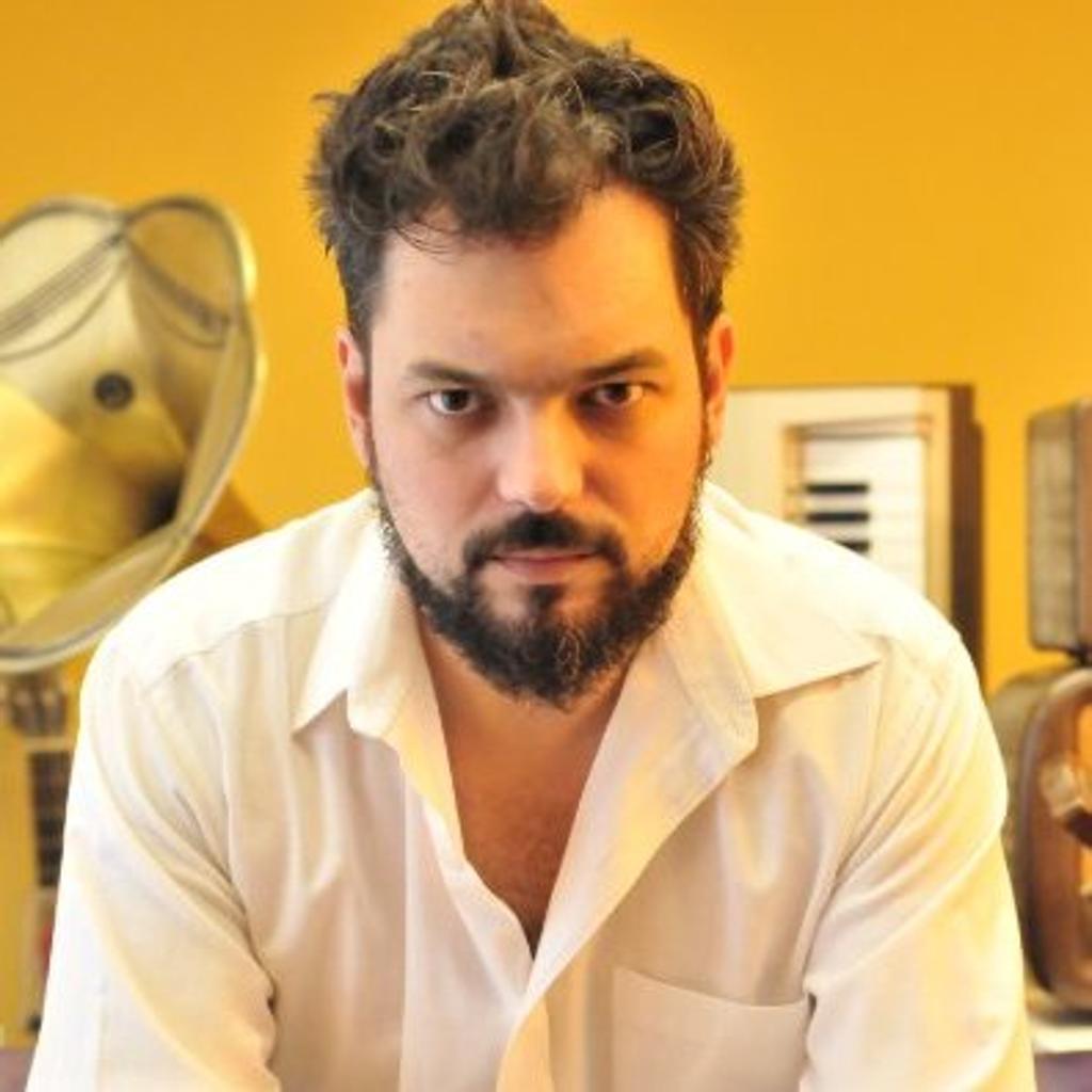 Noco diretor da fase artistica da Oficia de Musica, Vadeco Schettini | Diculgação /