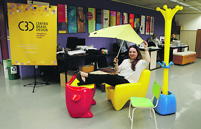 Ana Brum, diretora técnica do Centro Brasil Design: visão do design como custo e falta de políticas públicas são entraves do setor. | Albari Rosa/Gazeta do Povo