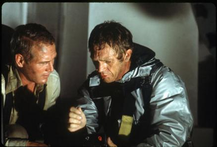 Paul Newman e Steve McQueen em cena de “Inferno na Torre”. | /