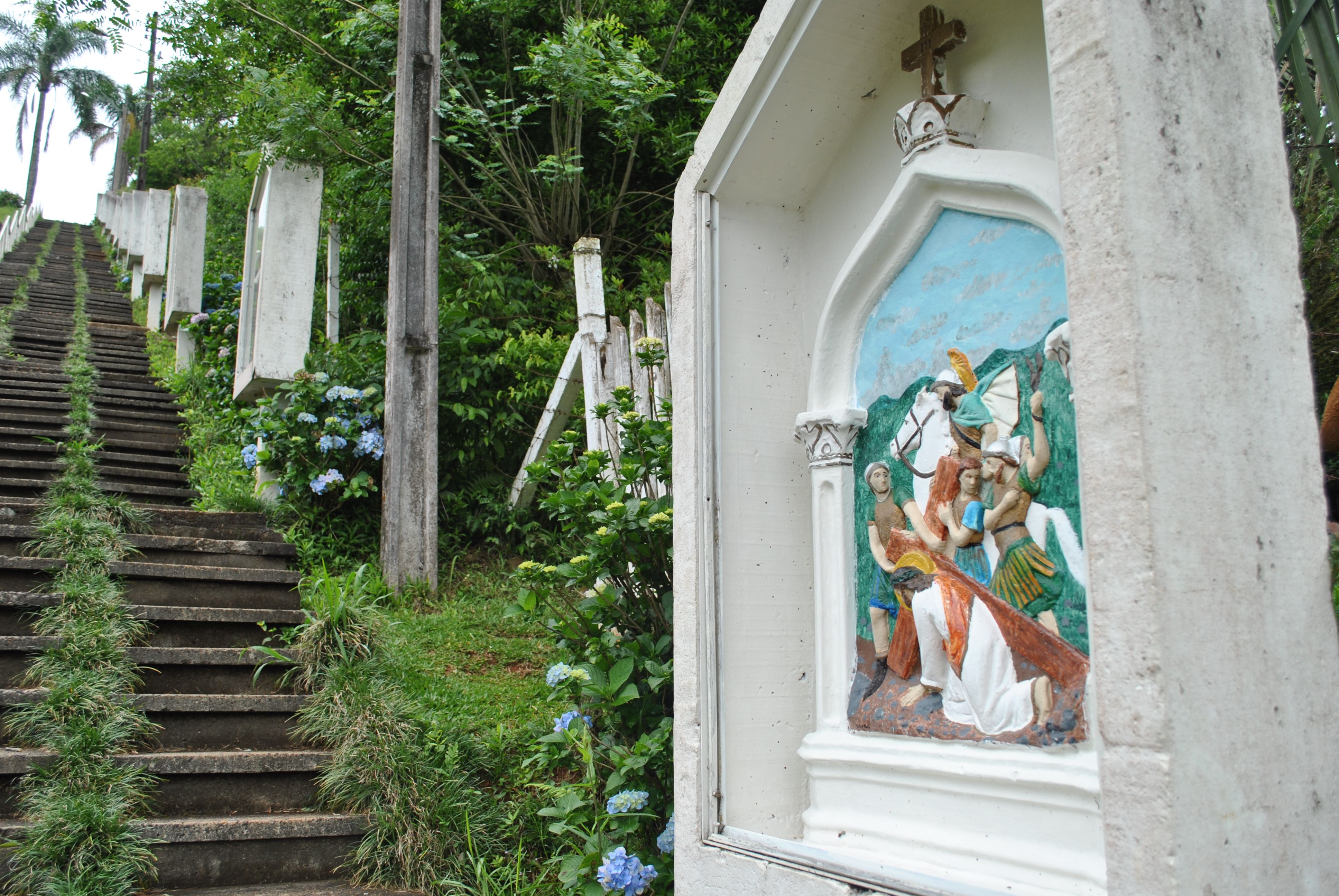 Registro de uma das estações que teve os vidros quebrados | Bruna Kobus/Gazeta do Povo