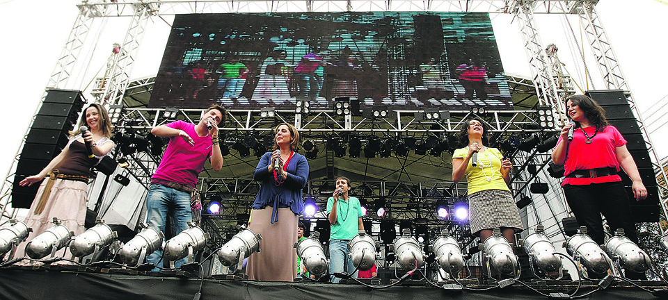 Brasileirão em ação durante VIrada Cultural, em Curitiba: shows no Guairinha terão participação especial de ex-integrantes. | Hugo Harada/Gazeta do Povo