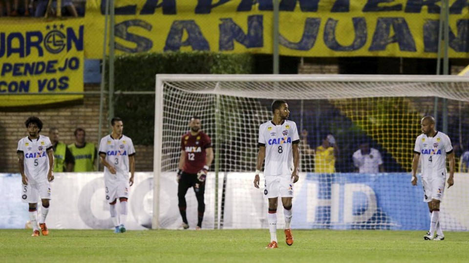 Com eliminação na Sul-Americana, Atlético deixa de fazer caixa. | JORGE ADORNO/REUTERS