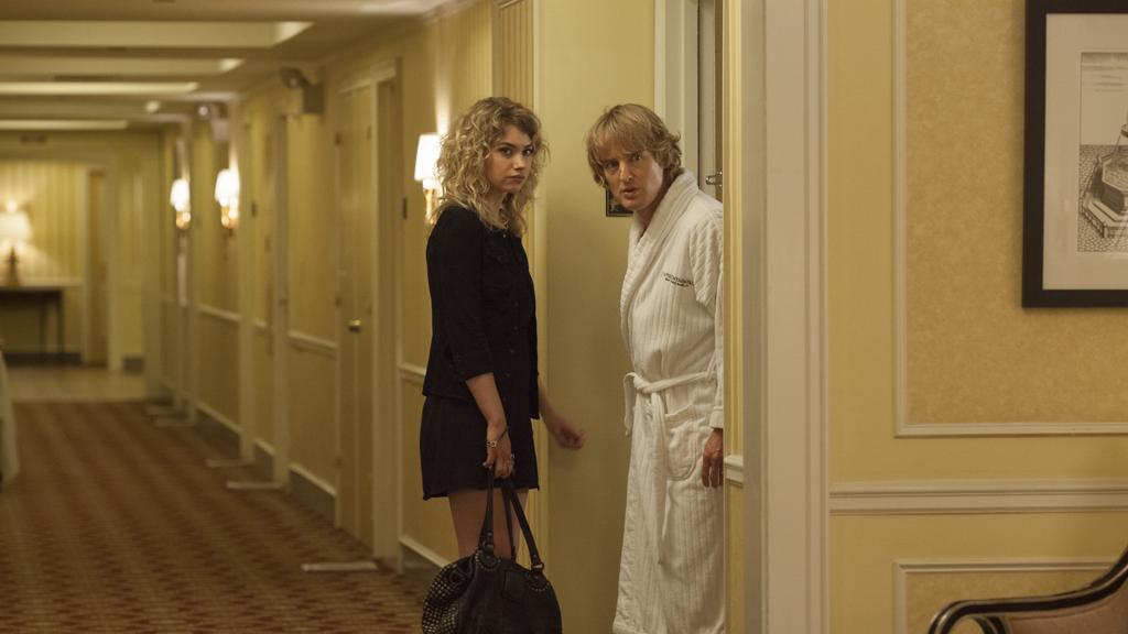 Cena de “Um Amor a Cada Esquina”, que evoca mesma aura nostálgica das comédias de Woody Allen. | Divulgação