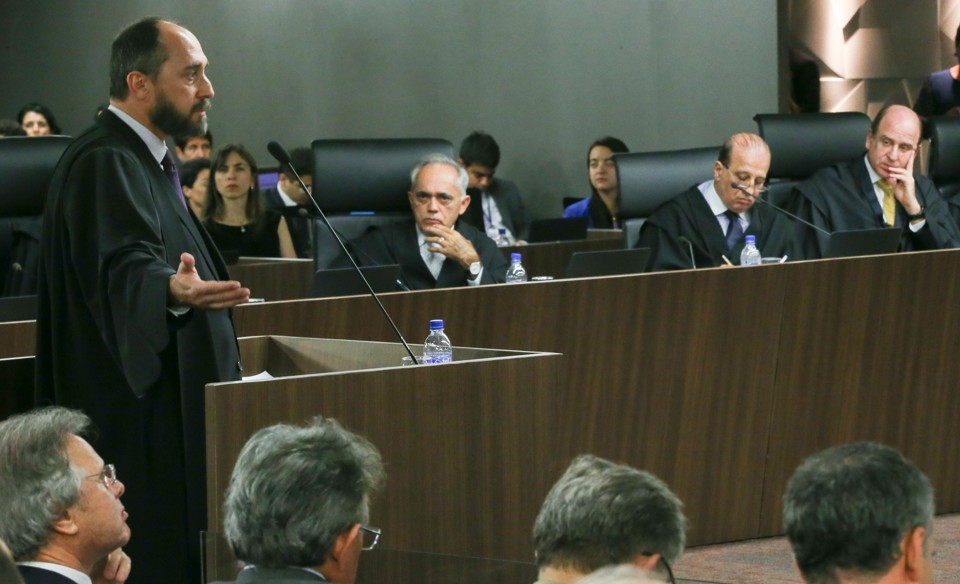 Em sua sustentação oral durante a sessão da Corte, Adams defendeu que a análise das contas não poderia se transformar em um “movimento de cassação presidencial” | LULA MARQUES/