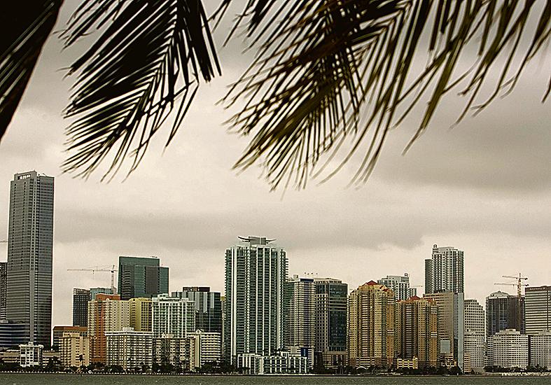 Sonho americano em Miami perde embalo com a alta do dólar. | Carlos Barria/Reuters