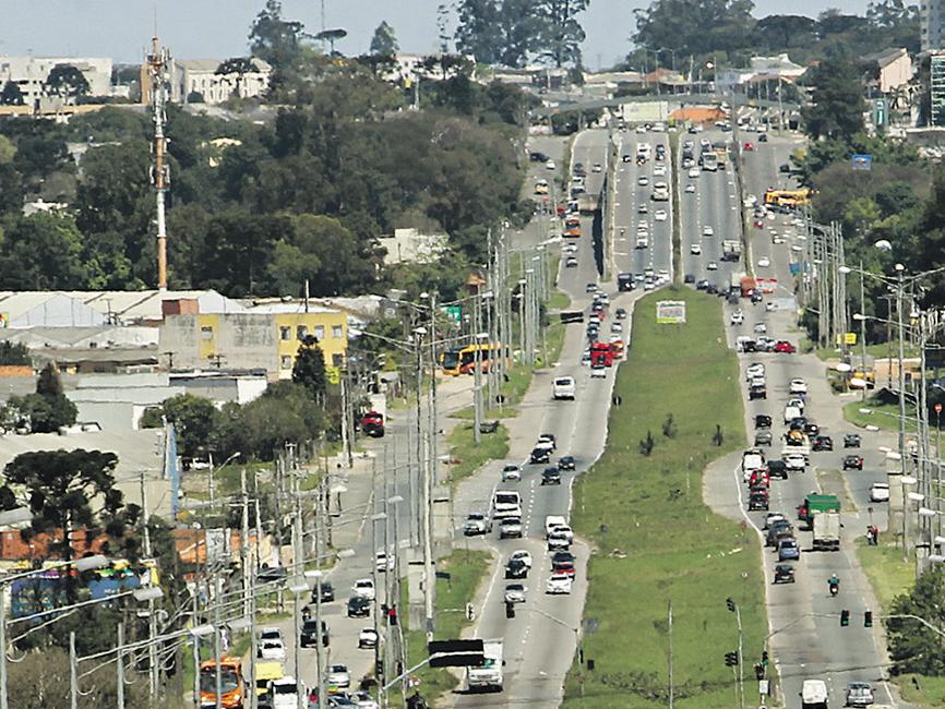 Orçamento para 2016 prevê a finalização do projeto da Linha Verde, obra dependente de verba federal. | Aniele Nascimento/Gazeta do Povo