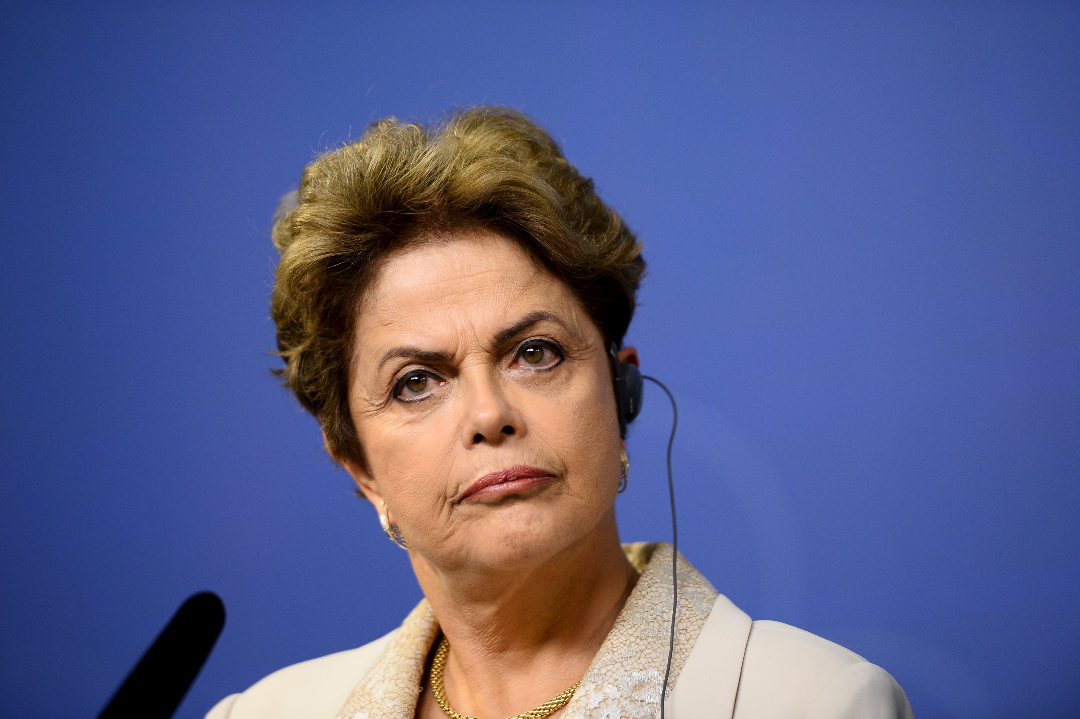 Dilma prepara a defesa no caso de o processo de impeachment de Dilma ser instaurado pela Câmara. | TT News Agency/Reuters