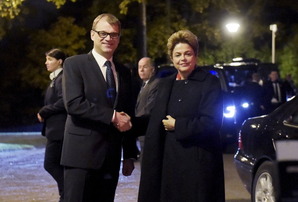 Dilma com o primeiro-ministro da Finlândia Juha Sipila: fim da estabilidade política para o FT. | Reuters