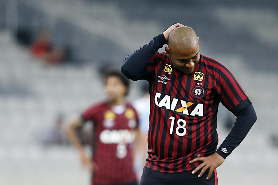 Veja quatro motivos que explicam a queda do Atlético na tabela Walter: jejum de quase 50 dias sem marcar. | Albari Rosa/Gazeta do Povo