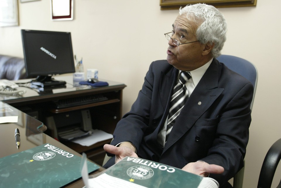 Comissão tem o comando do ex-presidente do COnselho Deliberativo, Júlio Militão | Daniel Castellano/Gazeta do Povo