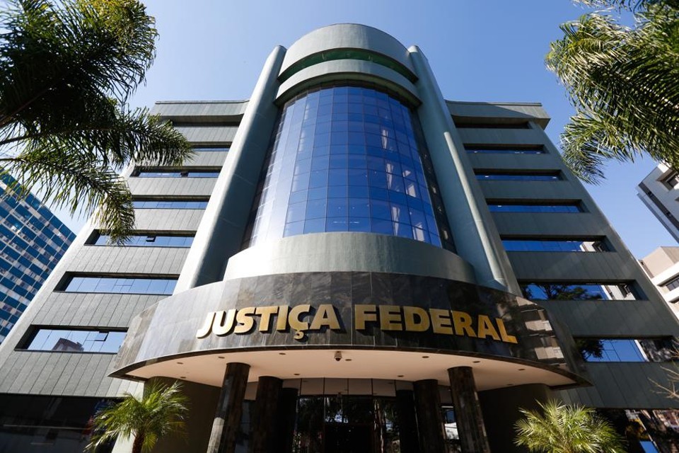 Atualmente, são três varas especializadas na esfera criminal na Justiça Federal de Curitiba: 12ª, 13ª e 14ª Varas. O juiz federal Sergio Moro, titular da 13ª Vara, passou a se dedicar exclusivamente aos processos da Lava Jato | /