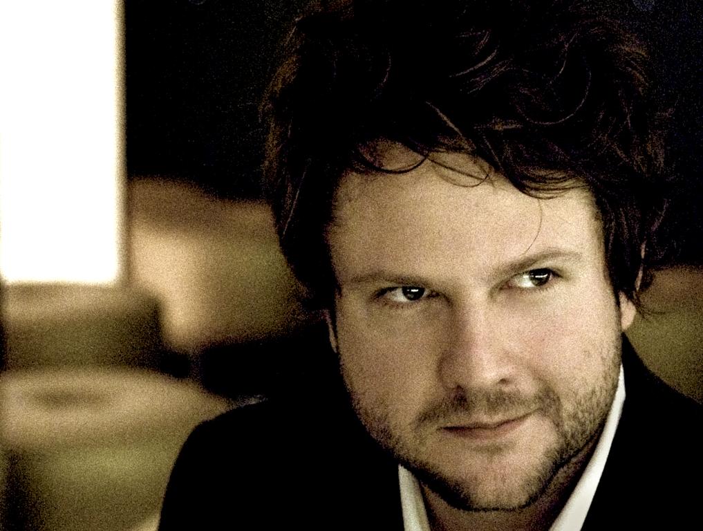 ”Não tenho interesse em engordar ou emagrecer para personagem nenhum. Minha vida primeiro.” | eonardo Aversa/Divulgação