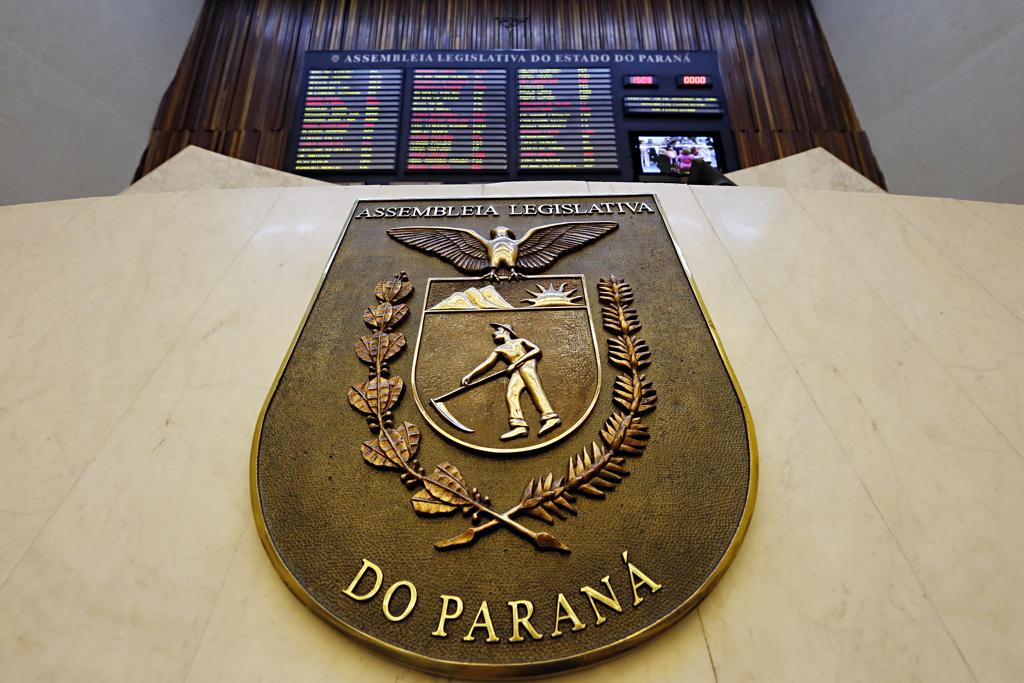 Mesa Executiva da Assembleia foi ao MP e levou documentos. A visita foi feita após reportagem da Gazeta do Povo sobre gastos com comissionados. | Albari Rosa/Gazeta do Povo