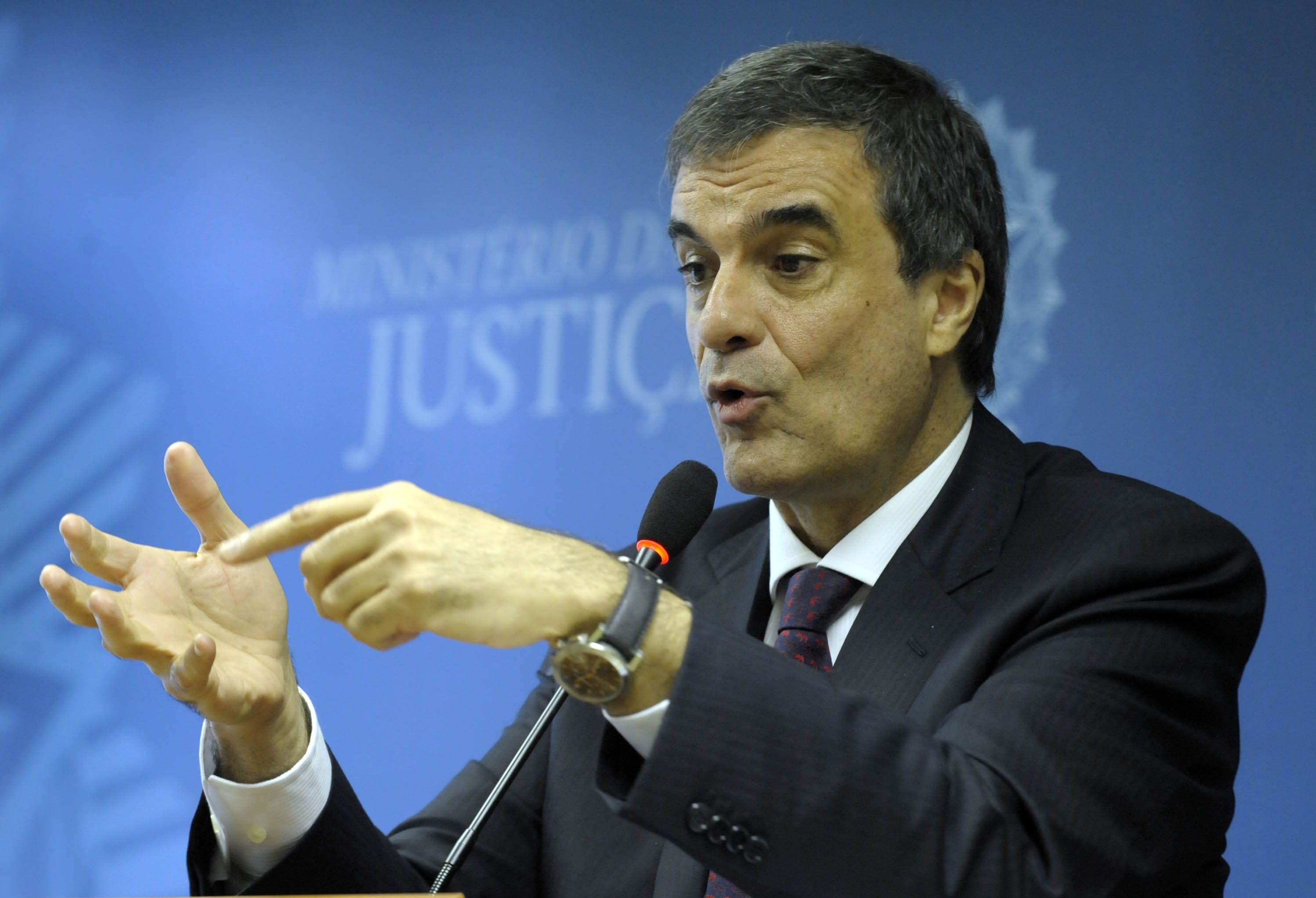 José Eduardo Cardozo volta a ser pressionado pelo PT para deixar o Ministério da Justiça. | Isaac Amorim/AGMJ