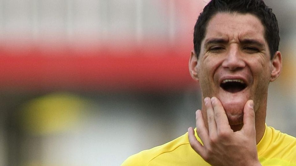 Thiago Neves, aos 30 anos, defende o Al-Jazira. | Rodolfo Buhrer
/Gazeta do Povo