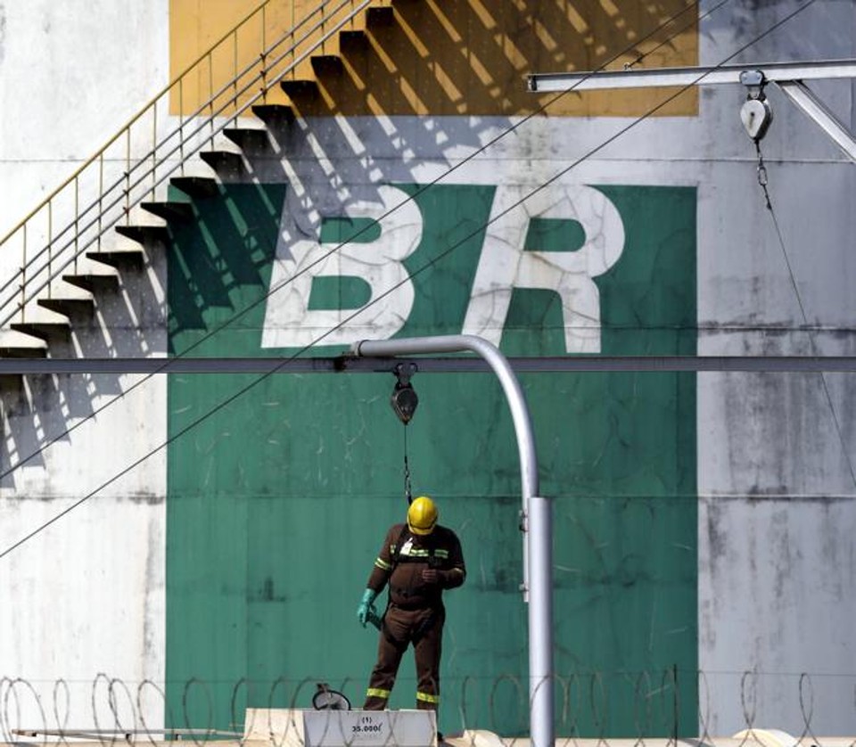 Petrobras é dona de uma das dez maiores dívidas do Brasil. | UESLEI MARCELINO/REUTERS