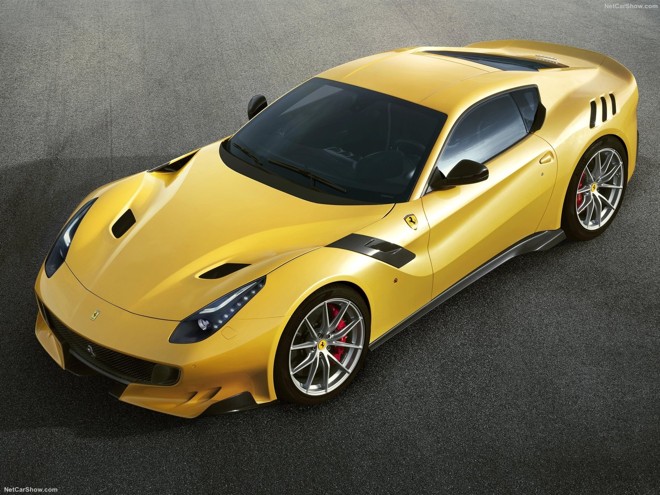 Ferrari lança F12tdf de 780 cv em homenagem ao Tour de France