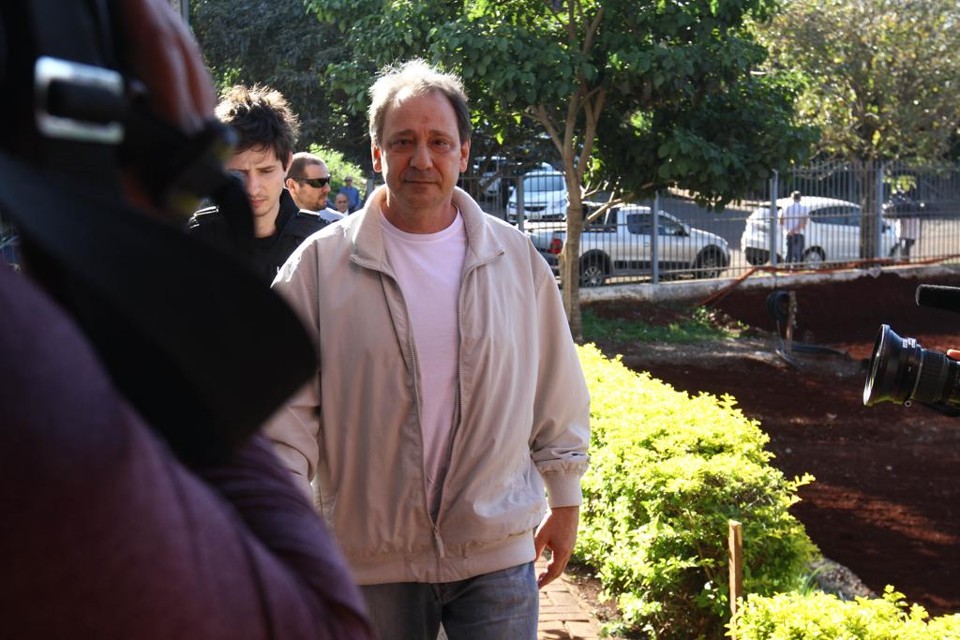 Na última sexta-feira (16), o desembargador Renato Lopes de Paiva extinguiu a reclamação criminal proposta pelo parente distante do governador Beto Richa (PSDB), Luiz Abi Antoun, um dos sete réus no processo. | Gilberto Abelha/Jornal de Londrina