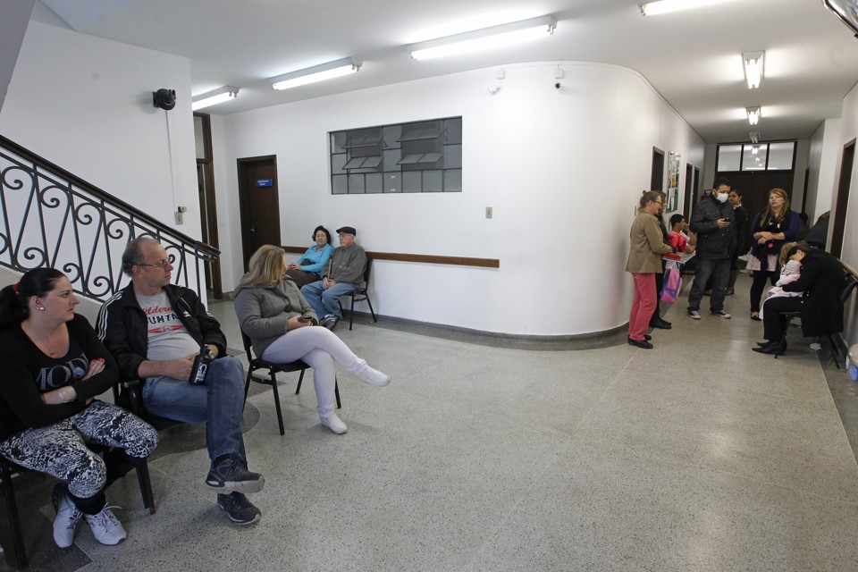 O atendimento dos profissionais que atuam nos postos de saúde é uma das principais reclamações que chegam até a ouvidoria da Secretaria de Saúde | Antônio More
/ Gazeta do Povo