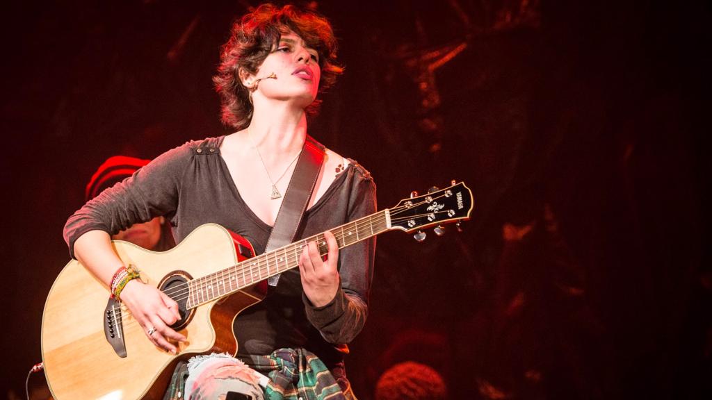 Além de tributo com Os Marginais, Tacy de Campos também desenvolvia um trabalho autoral, que chegou a apresentar duas vezes no Bardo Tatára. | Eunice Almeida/Divulgação