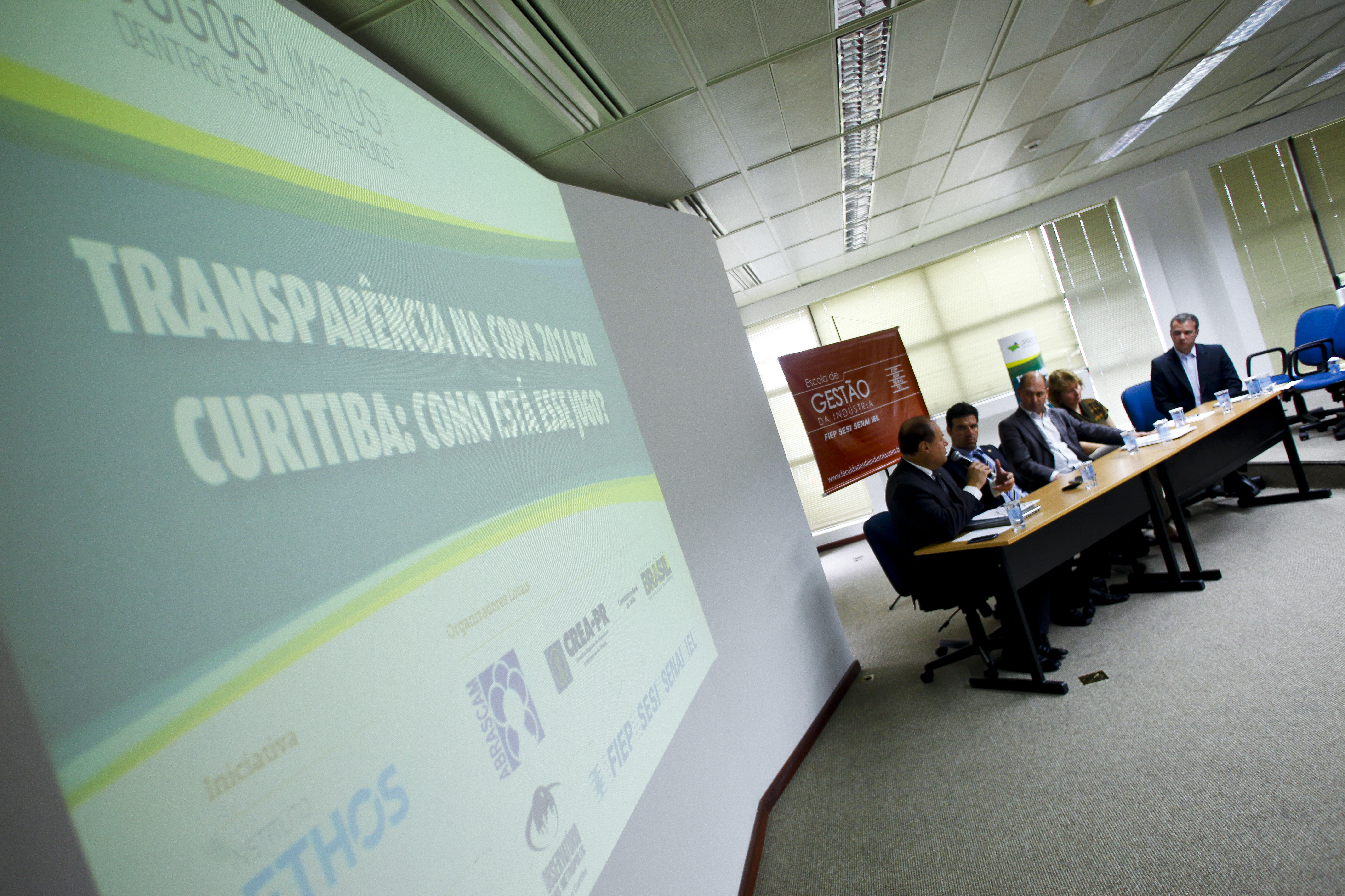 Cultura do sigilo atrapalha o desenvolvimento da lei de acesso à informação no Brasil. | André Rodrigues/Gazeta do Povo