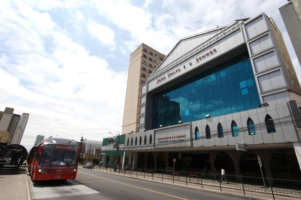 Catedral da Fé frequentada pelo vereador Valdemir Soares tem CCVO e alvará desde 2008 | Aniele Nascimento/Gazeta do Povo