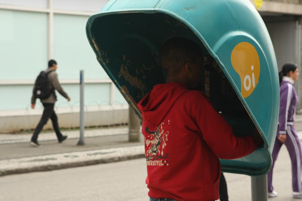 Conforme a Anatel, as chamadas permanecerão gratuitas até que os patamares satisfatórios de disponibilidade sejam alcançados | Antônio More /
Gazeta do Povo