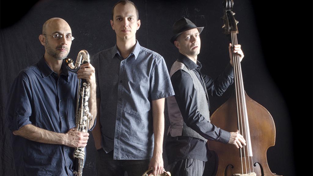 O grupo Mano a Mano Trio, que toca no domingo. | /Divulgação