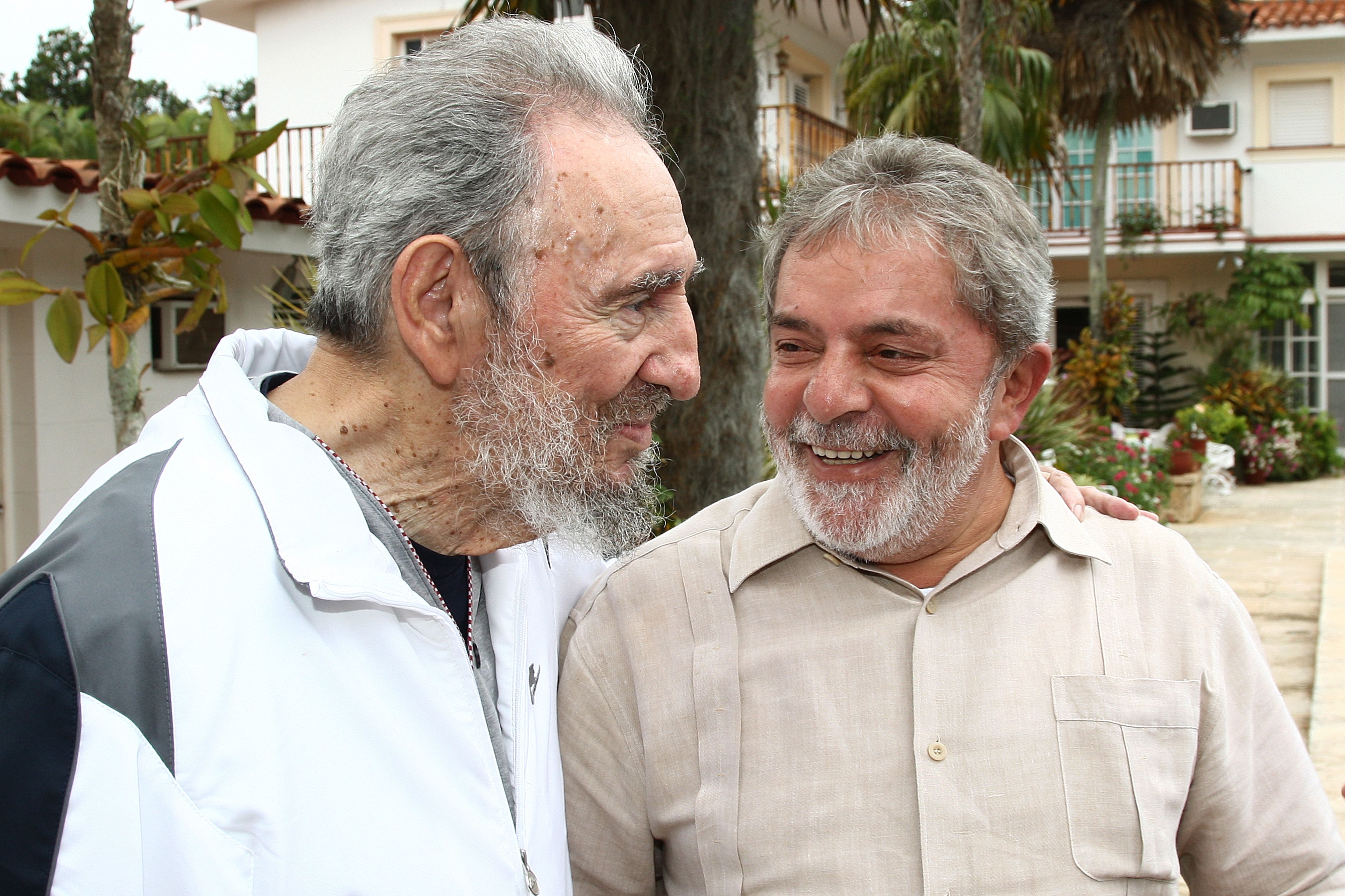 Fidel Castro e Lula. O ex-presidente disse não se lembrar da carta, mas reconheceu que pode ter recebido e entregue a Pimentel | Ricardo Stuckert/PR