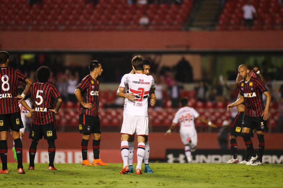 Atleticanos não tiveram força para vencer fora de casa | André Lucas Almeida/Folhapress