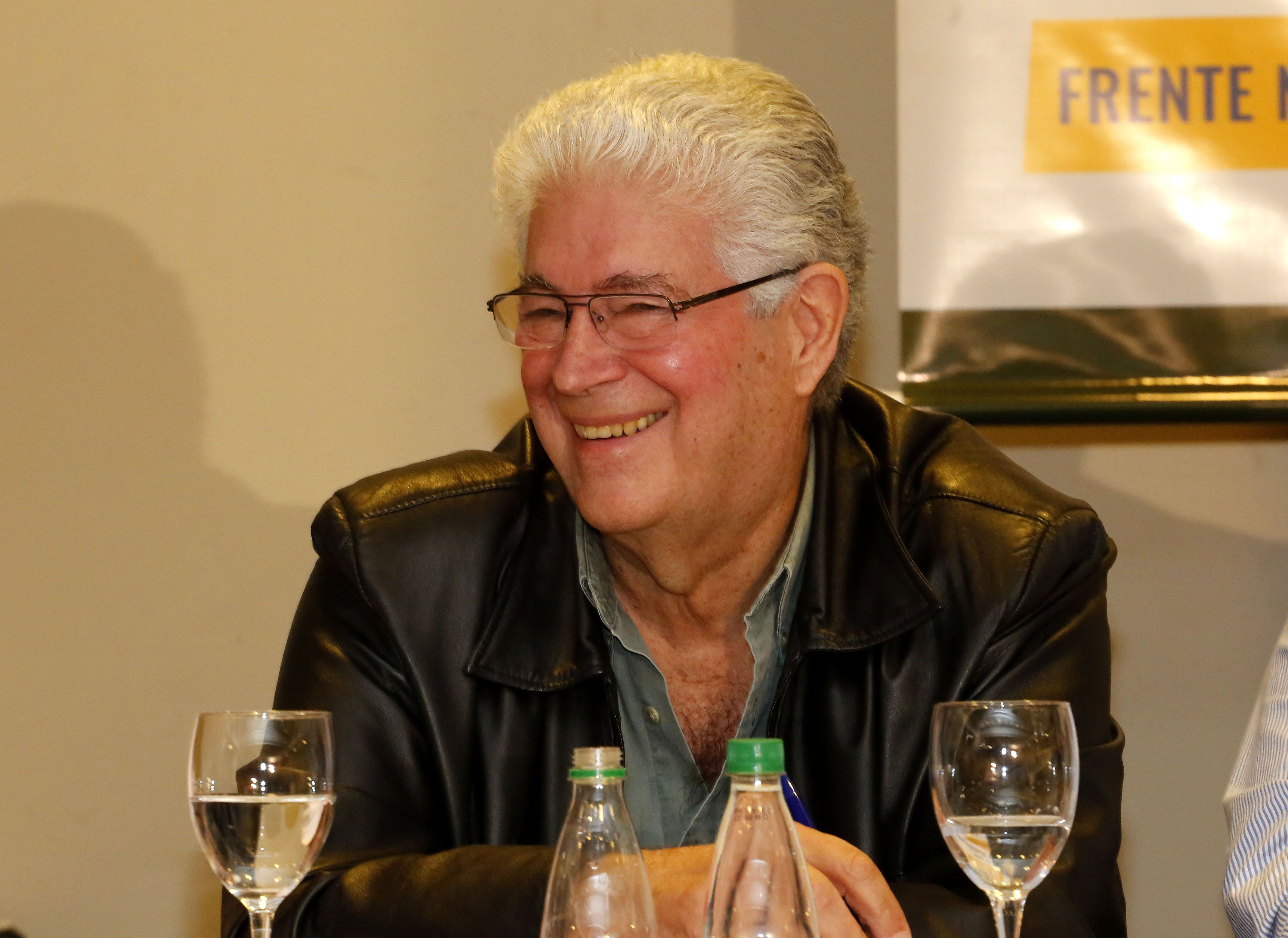 Senador Roberto Requião adotou um discurso duro contra a política pensada pelo PMDB para a economia. | Pedro Serapio/Gazeta do Povo