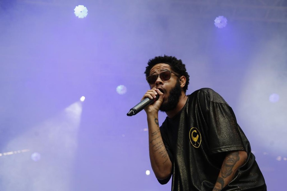 Rapper subiu ao palco da Boca Maldita na manhã deste domingo (8). | Henry Milleo/Gazeta do Povo
