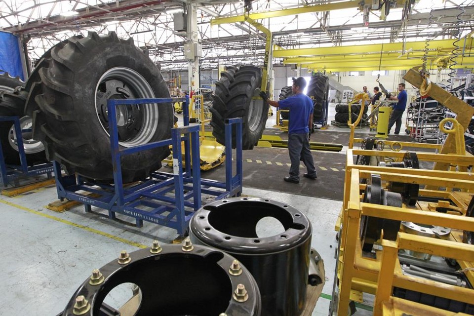 Indústrias buscam novas estratégias para reverter queda nas vendas. | Antônio More / Gazeta do Povo