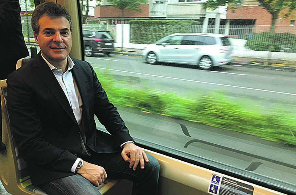 Richa na viagem a Paris: governo alega tratar-se de parada técnica. | Divulgação