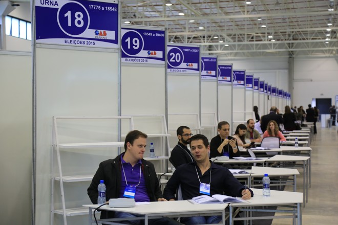 Votação no Expo Renault, no Parque Barigui | Ivonaldo Alexandre/Gazeta do Povo