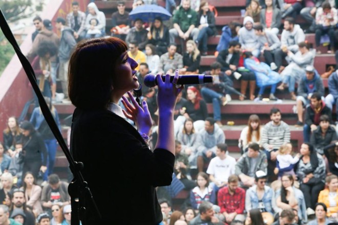 Público foi ao Palco Ruínas para conferir show de Jenni Mosello | Henry Milleo/Gazeta do Povo