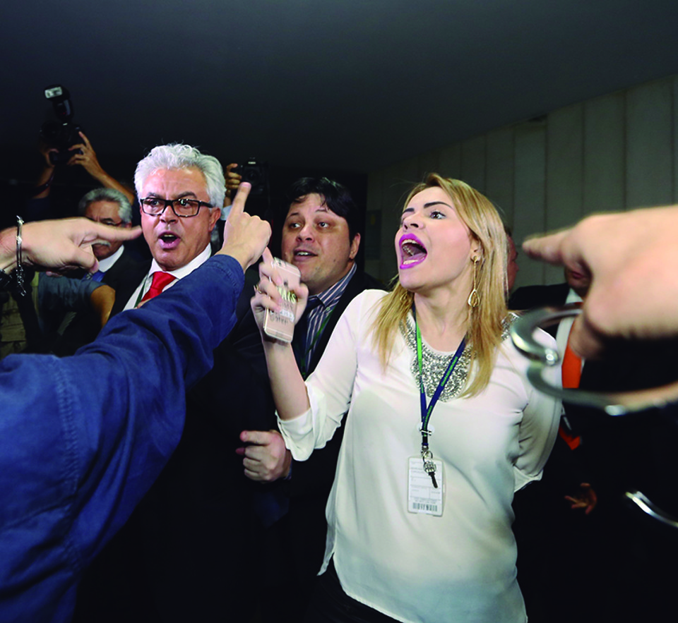 Manifestantes e deputados entraram em confronto. | Lula Marques/Agência PT