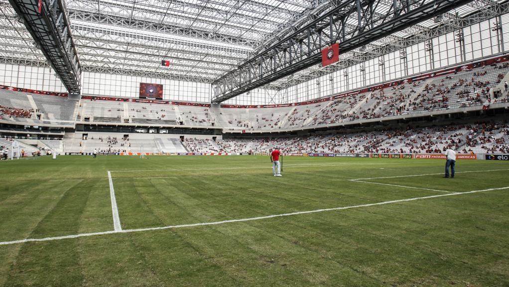 Gramado da Baixada recebeu crítica durante o Brasileiro. | Daniel Castellano
/Gazeta do Povo