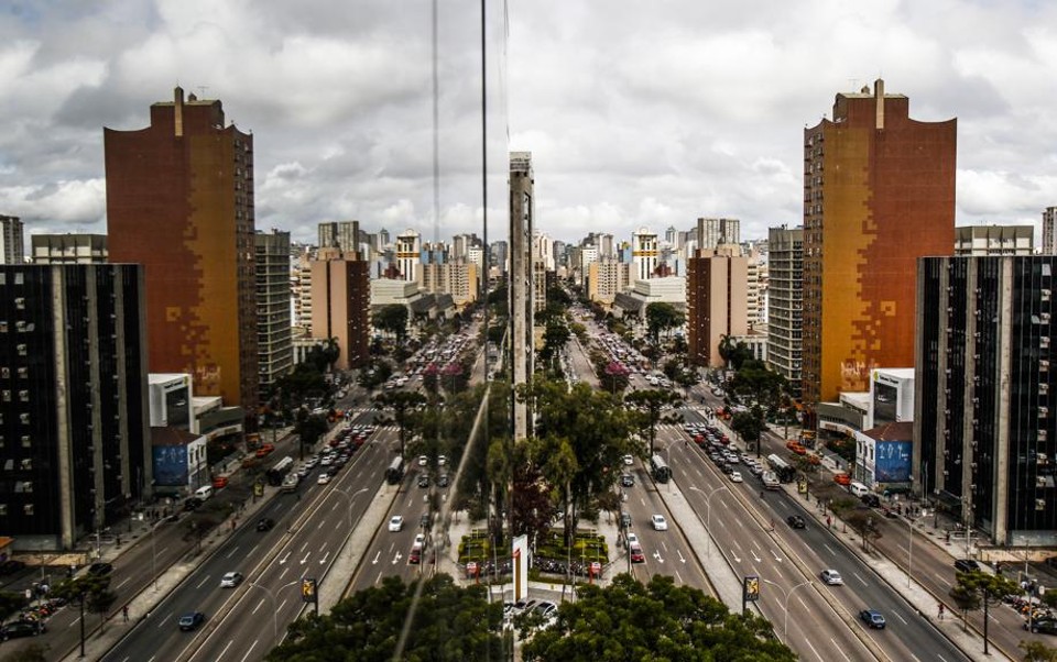 Mercado morno segura alta de preços e reajustes de custos  nos negócios imobiliários. | Daniel Castellano/Gazeta do Povo