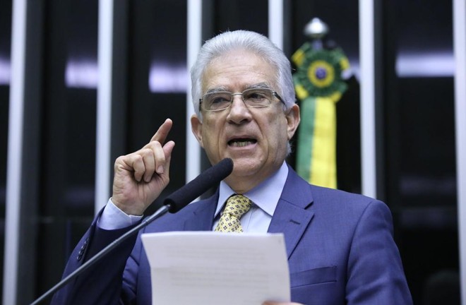 “Ele (Cunha) já está atrapalhando as investigações”, disse o líder do PPS, Rubens Bueno (PR). | Gilmar Felix/Câmara dos Deputados
