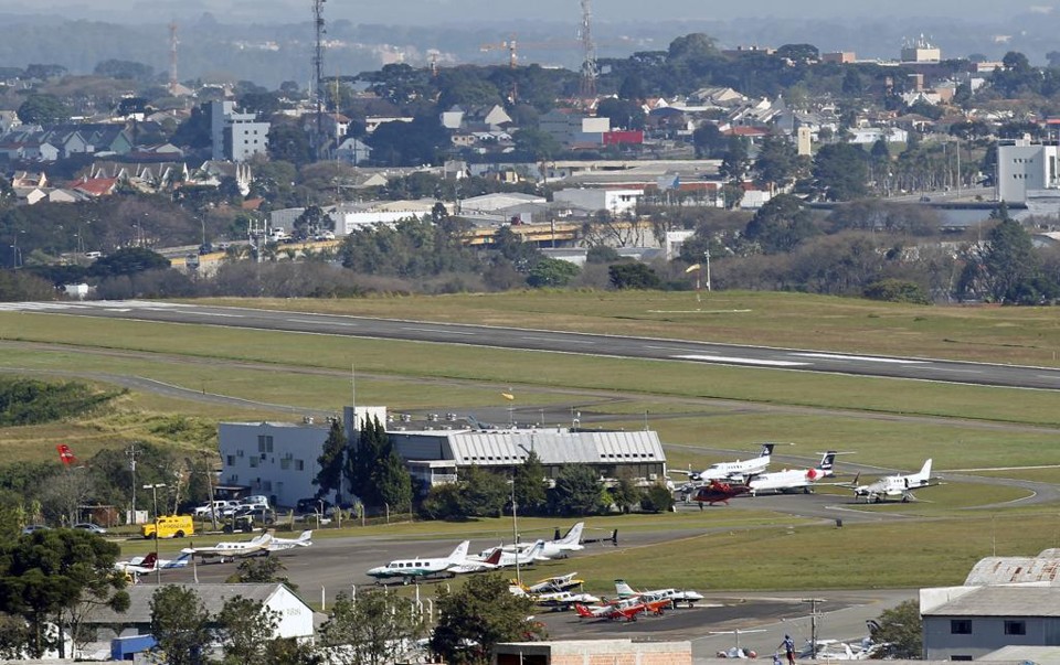 Jatos executivos no Aeroporto do Bacacheri, em Curitiba. | Antônio More/Gazeta do Povo