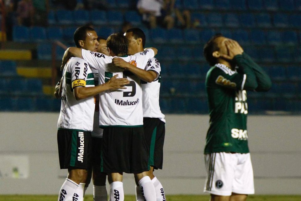 Retrospecto recente contra o Palmeiras na Série A é favorável ao Coritiba Coxa venceu o Palmeiras pelo Brasileirão de 2011. | Marcos Bezerra/Futura Press
