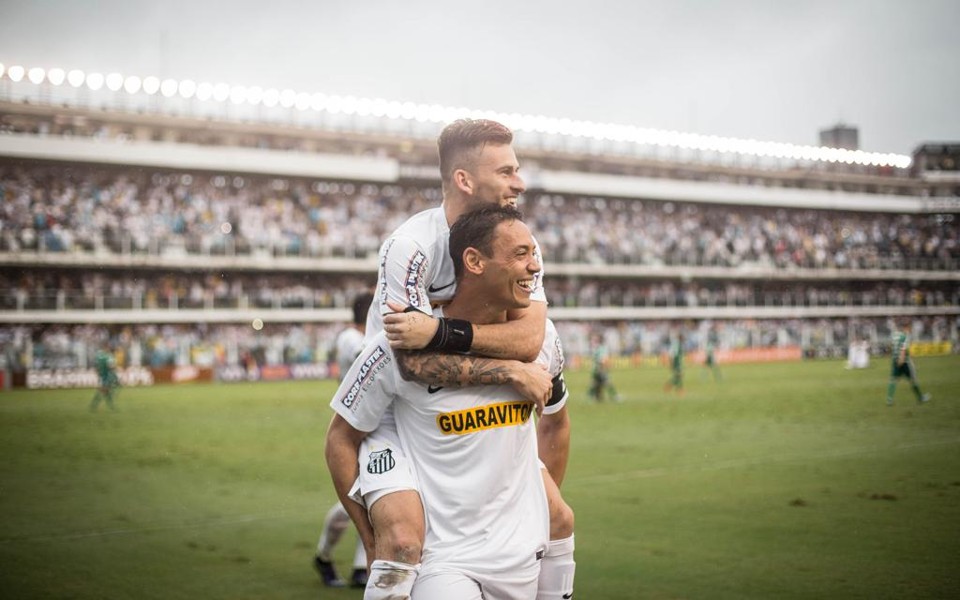 Ricardo Oliveira comemora seu 20.º gol no Brasileiro na vitória por 2 a 1 do Santos sobre o Palmeiras. | Ricardo Nogueira/Folhapress