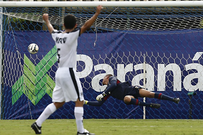 Gol de empate dos mineiros ainda no primeiro tempo. | Albari Rosa/Gazeta do Povo