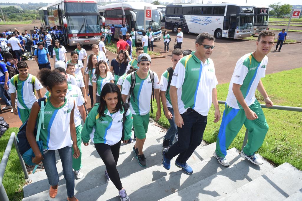 Atletas chegam a Londrina para a disputa dos Jogos Escolares da Juventude. | Saulo Cruz/Exemplus/COB/Saulo Cruz/Exemplus/COB